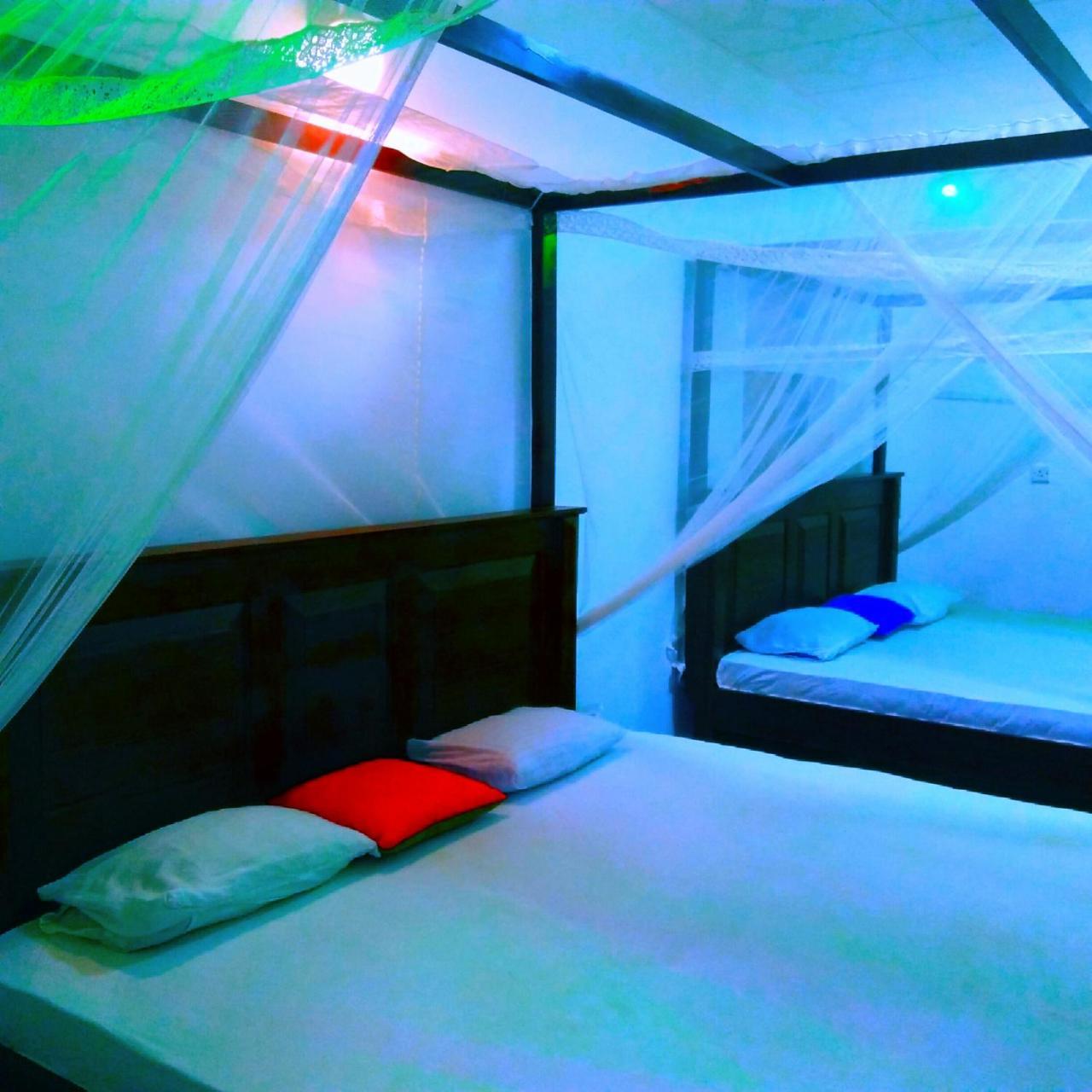ديكويلاّ تين Tharurashmi Sea Pond Villa & Surf Hostel - Hiriketiya المظهر الخارجي الصورة